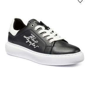 Karl lagerfeld size 10.5 y 11